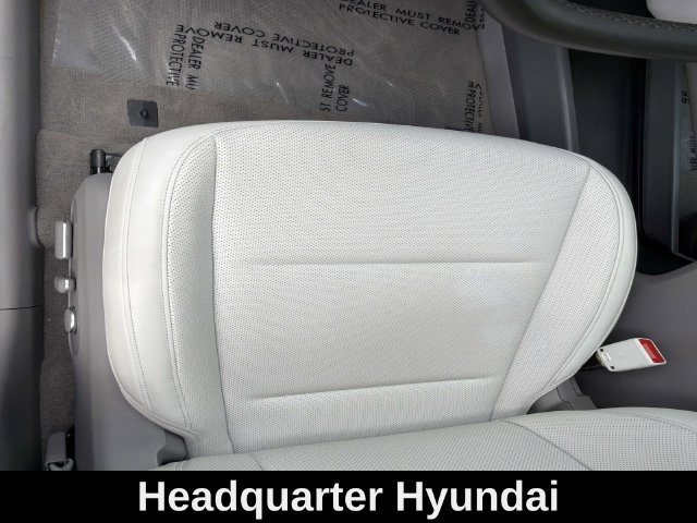 Used 2024 Silver Hyundai SEL image 9
