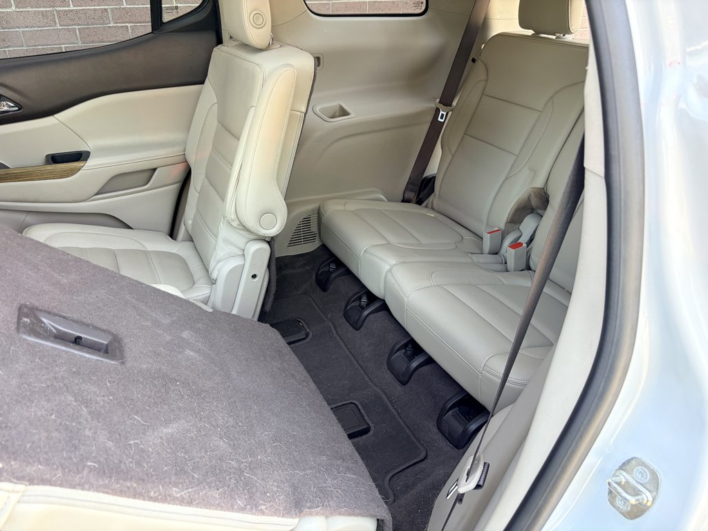Used 2017 White Frost Tricoat GMC Denali image 22