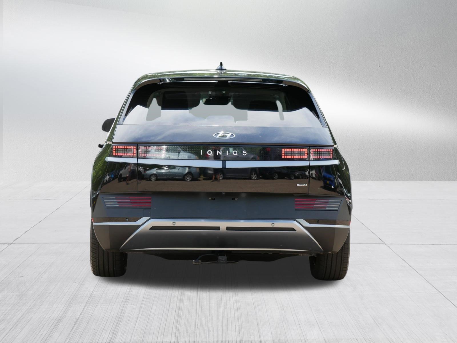 Used 2024 Abyss Black Hyundai SEL image 6