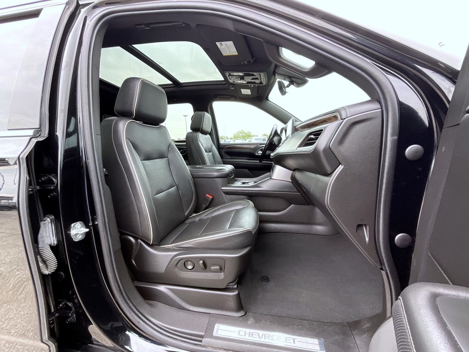 Used 2021 Black Chevrolet Premier image 15