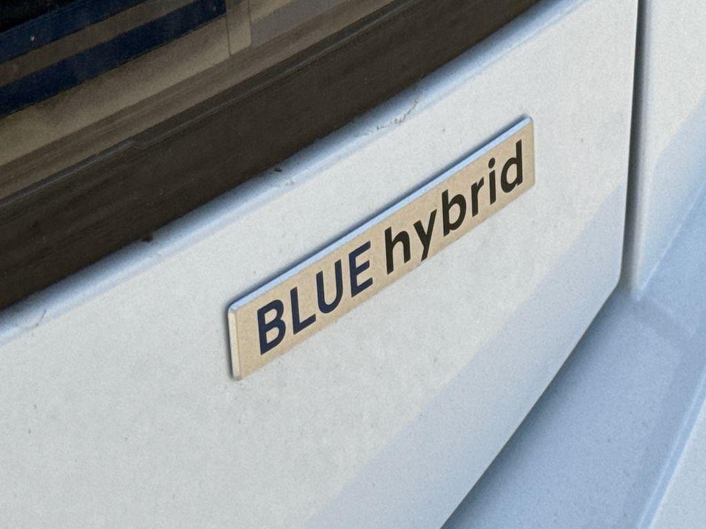 New 2026 White Hyundai Blue image 9