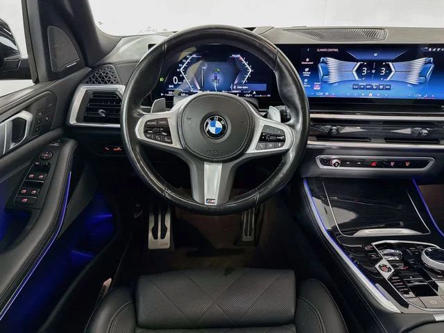 Used 2024 Black BMW xDrive40i image 25