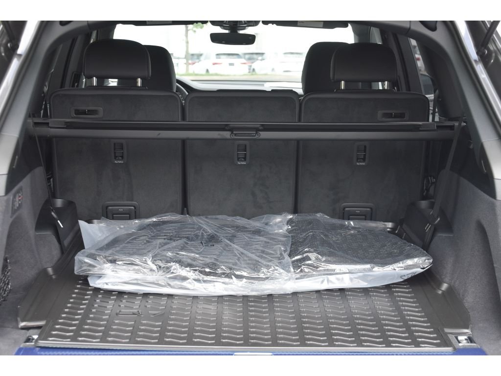 Used 2025 Gry Audi Premium Plus image 24