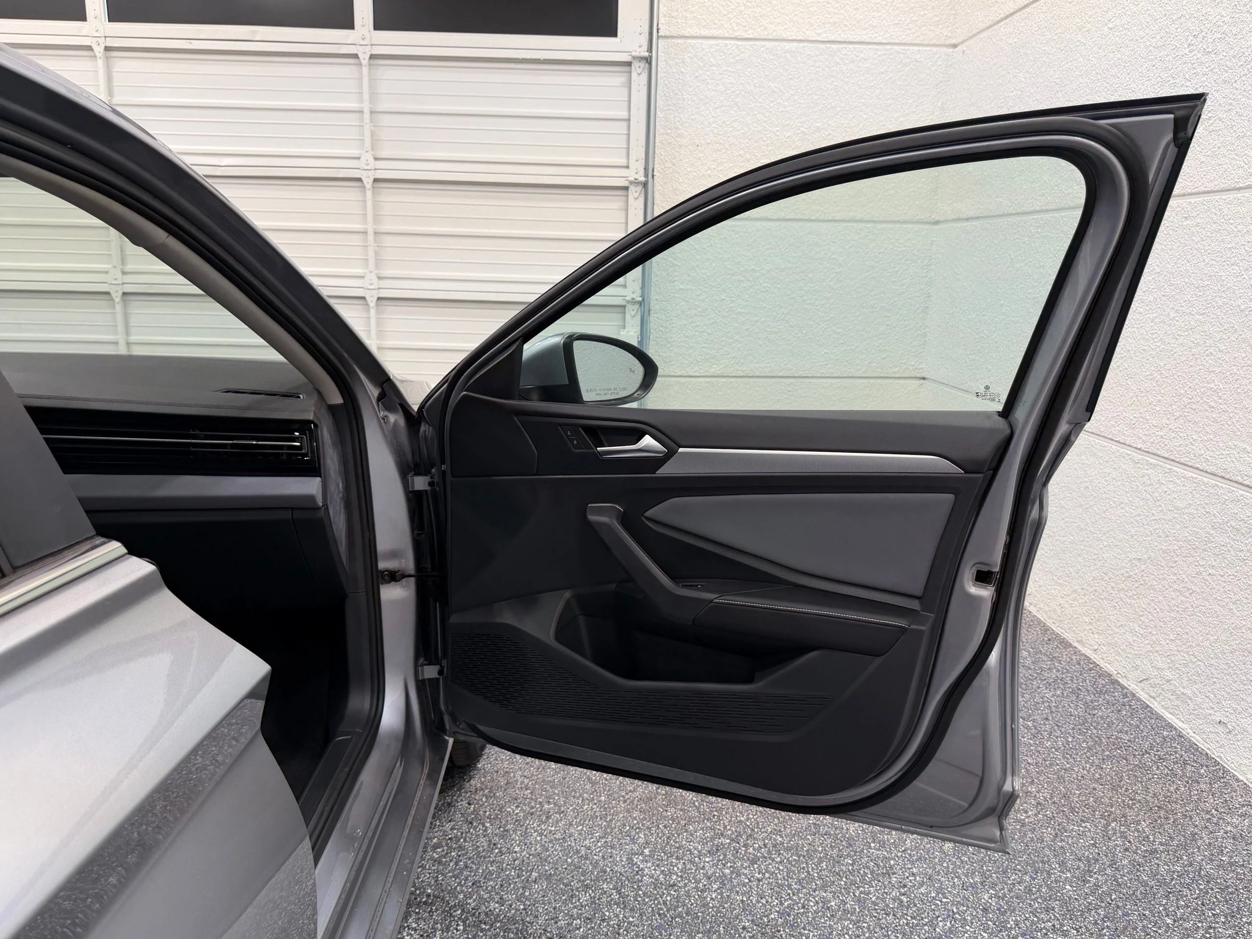 New 2026 Silver Volkswagen 1.5T SE image 27