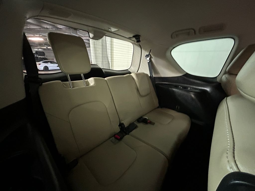 Used 2023 Gray INFINITI Premium Select image 17