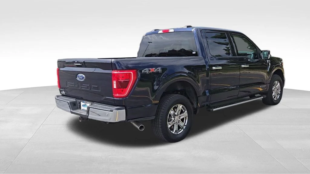 Used 2023 Blue Metallic Ford XLT image 8