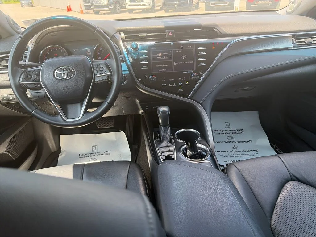 Used 2018 Black Toyota XSE V6 image 16