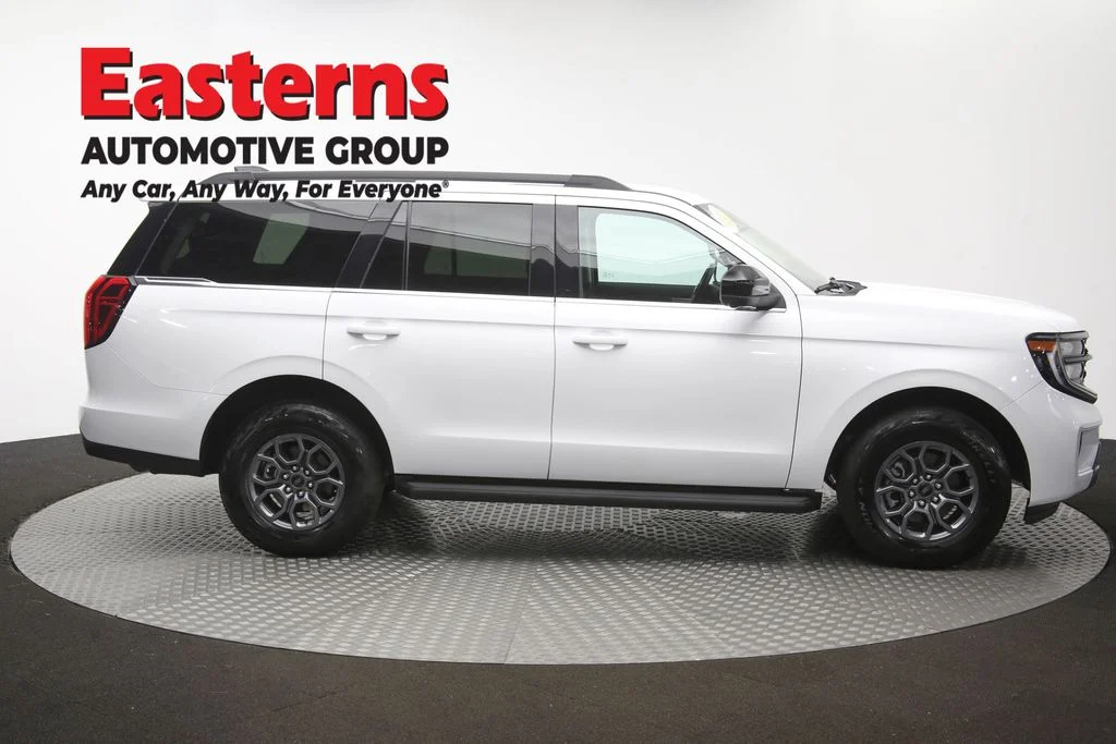 Used 2025 White Ford Active image 45