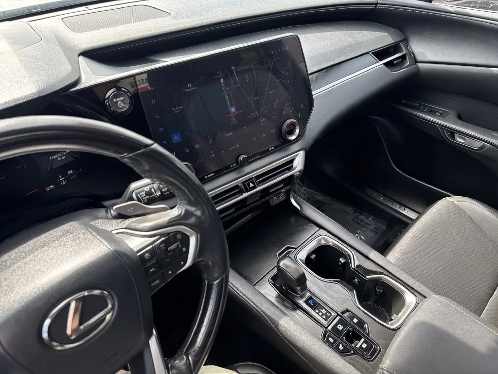 Used 2025 White Lexus 350h F SPORT Design image 22