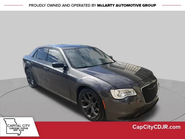 Used 2020 Gray Chrysler Touring image 1