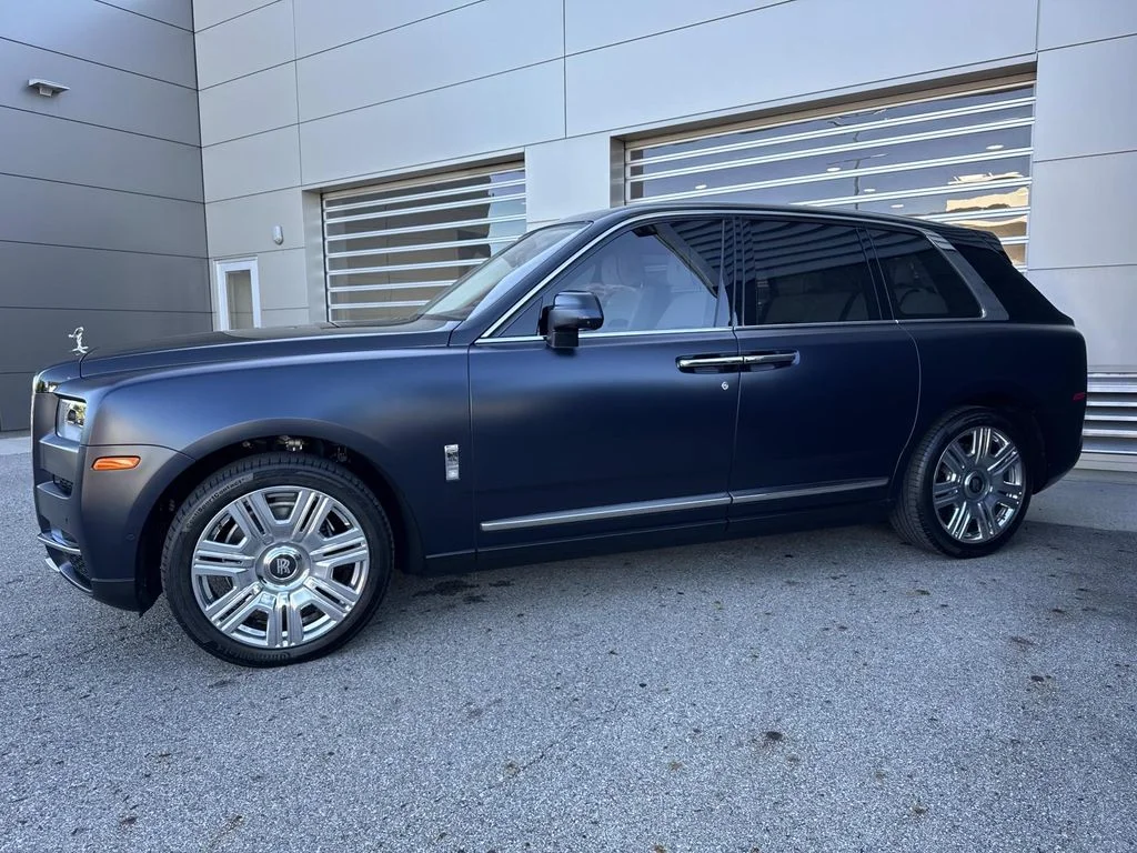 Used 2021 Blue Rolls-Royce  image 3
