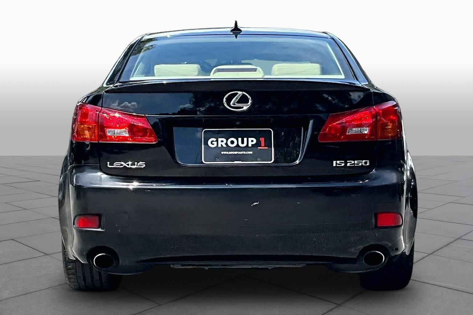 Used 2007 Obsidian Lexus  image 4