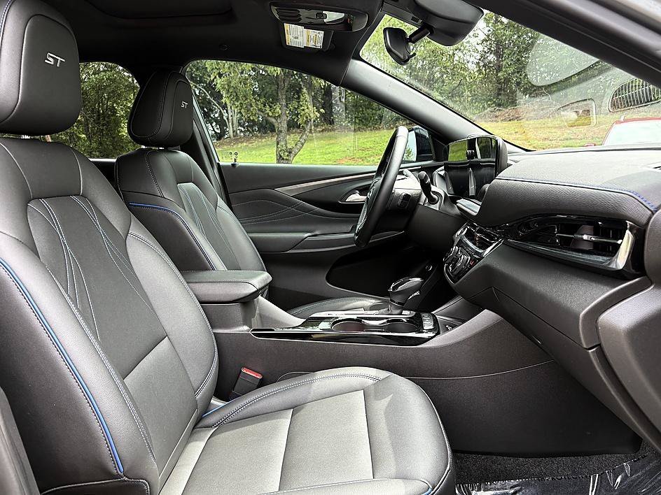 Used 2025 Moonstone Gray Metallic Buick Sport Touring image 13