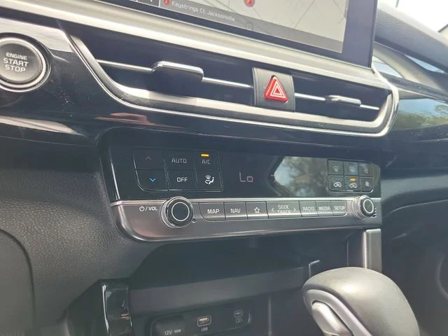 Used 2024 Green Kia S image 31