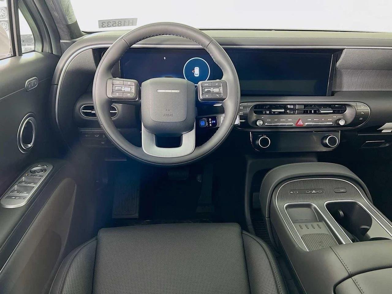 2026 Hyundai Palisade Calligraphy in Silver at Nucar — photo 17