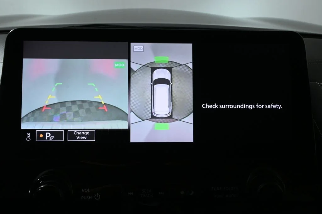 Certified Used 2023 Gray INFINITI Premium Select image 24