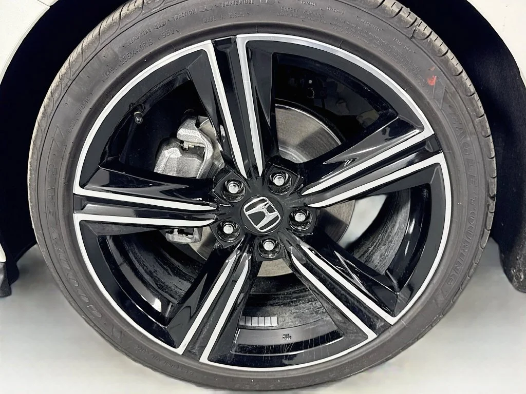 New 2026 Platinum White Pearl Honda SE image 13