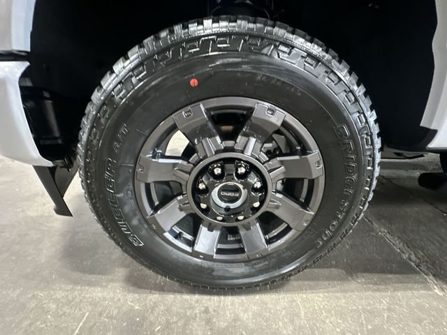 New 2026 Oxford White Ford F-250® XL image 23
