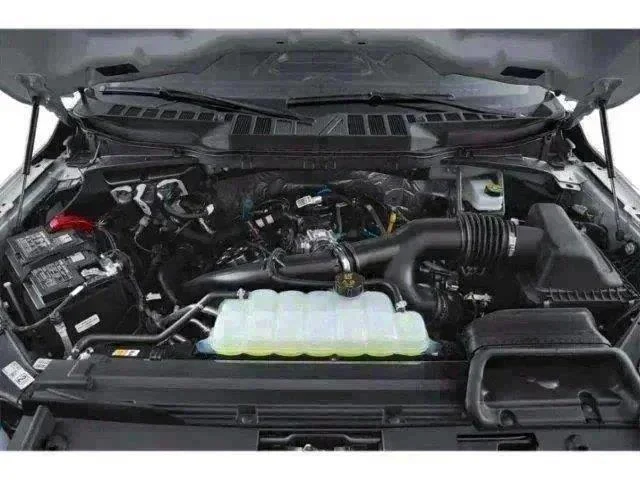 New 2026 Agate Black Metallic Ford XLT image 4