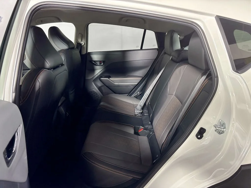 New 2026 CRYSTAL WHITE PEARL Subaru Limited image 19