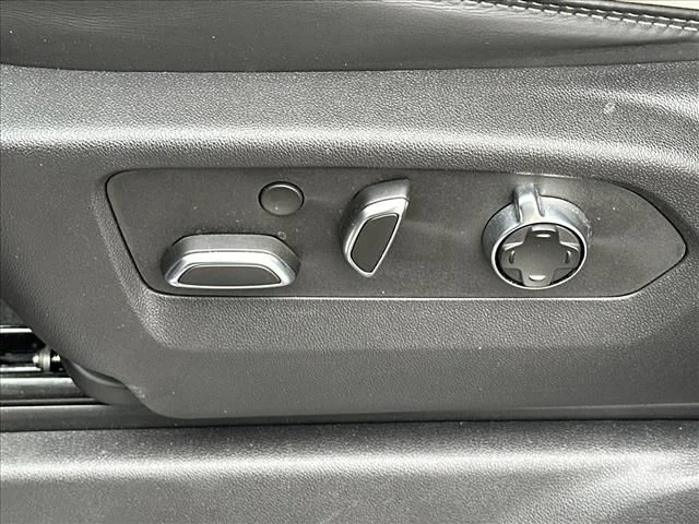 Used 2024 Silver GMC Denali Ultimate image 23
