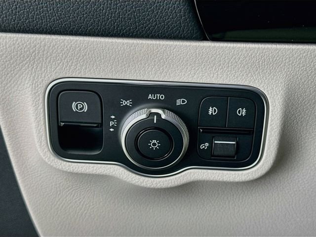 New 2026 Cirrus Silver Metallic Mercedes-Benz GLA 250 image 10