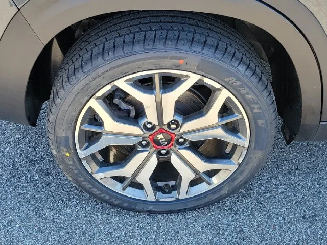 Used 2021 Gray Kia SX image 7
