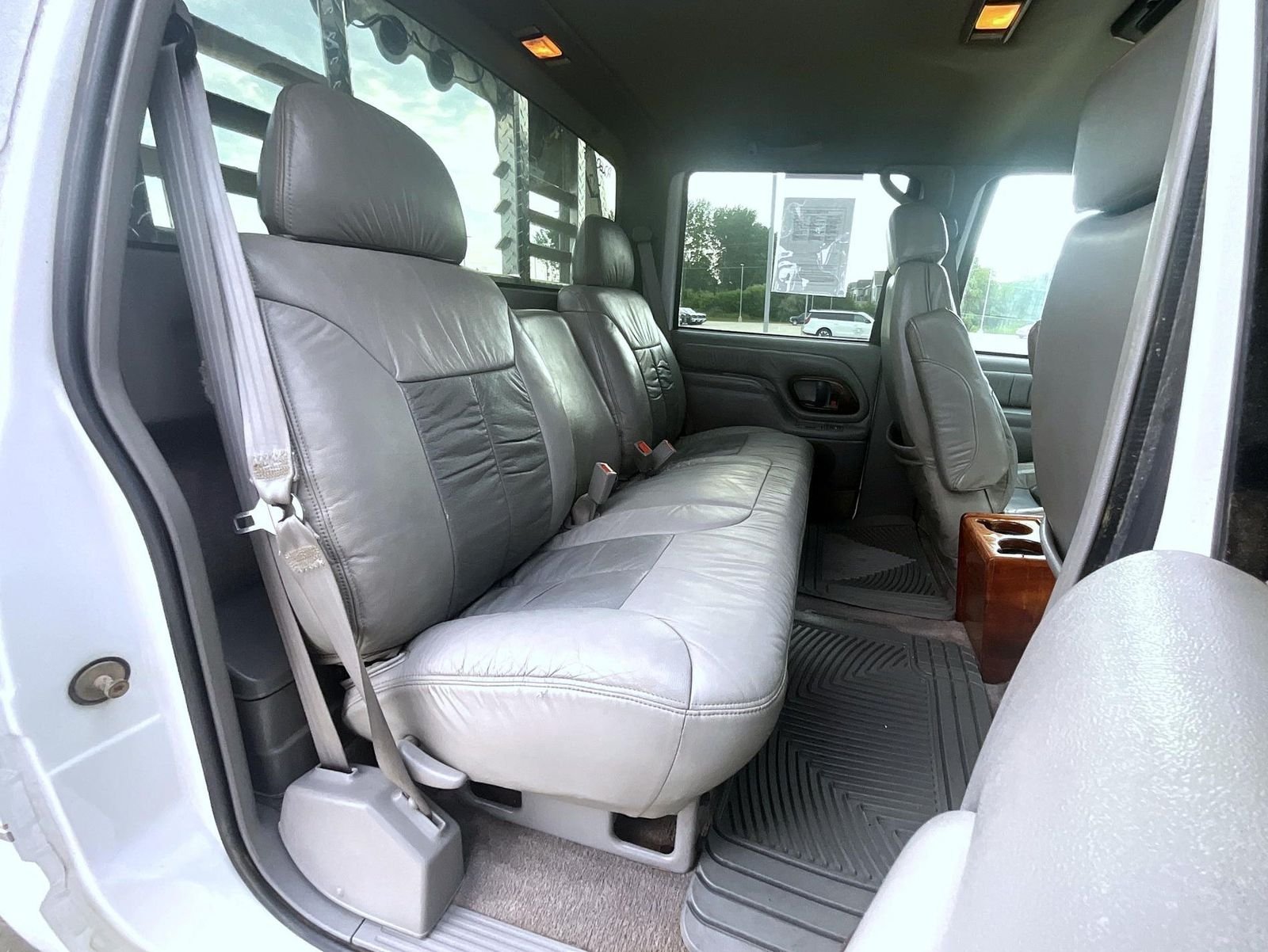 Used 1997 White Chevrolet Base image 19