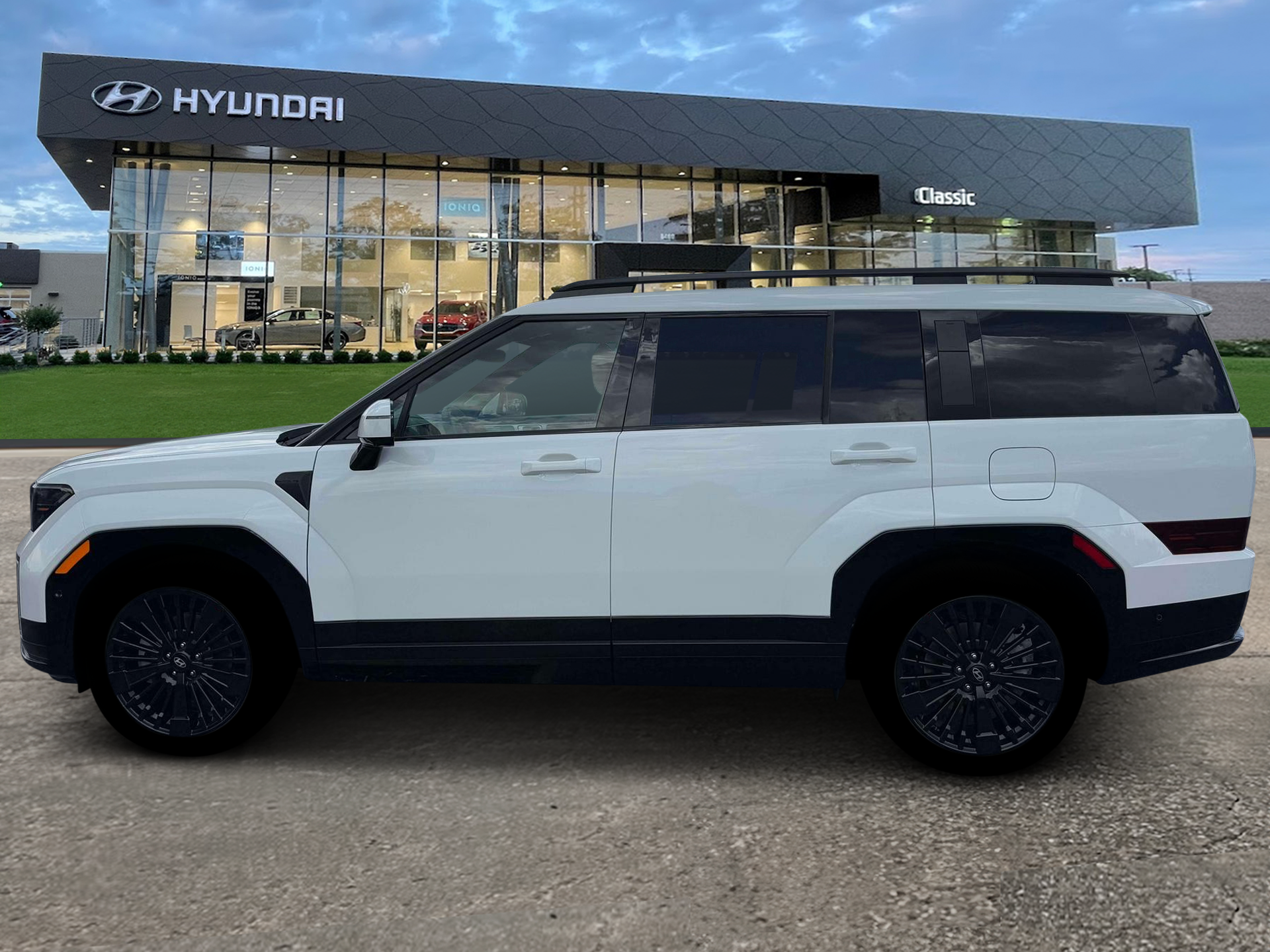 Used 2026 Serenity White Pearl Hyundai Calligraphy image 3