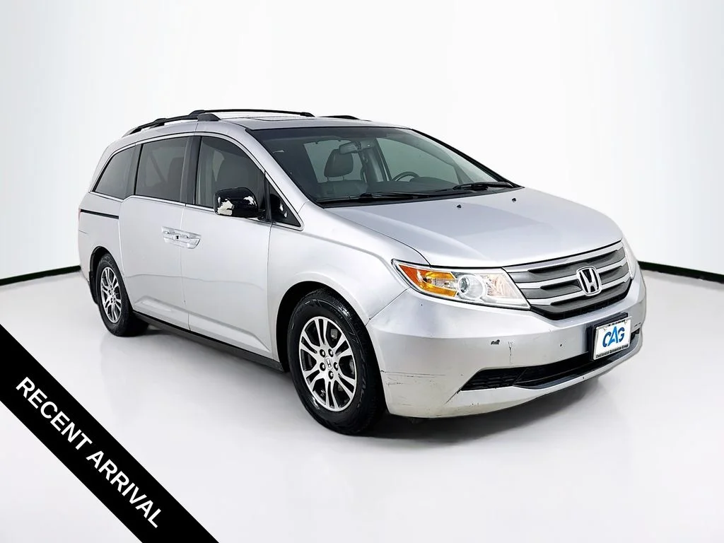 Used 2013 Silver Honda EX-L image 1