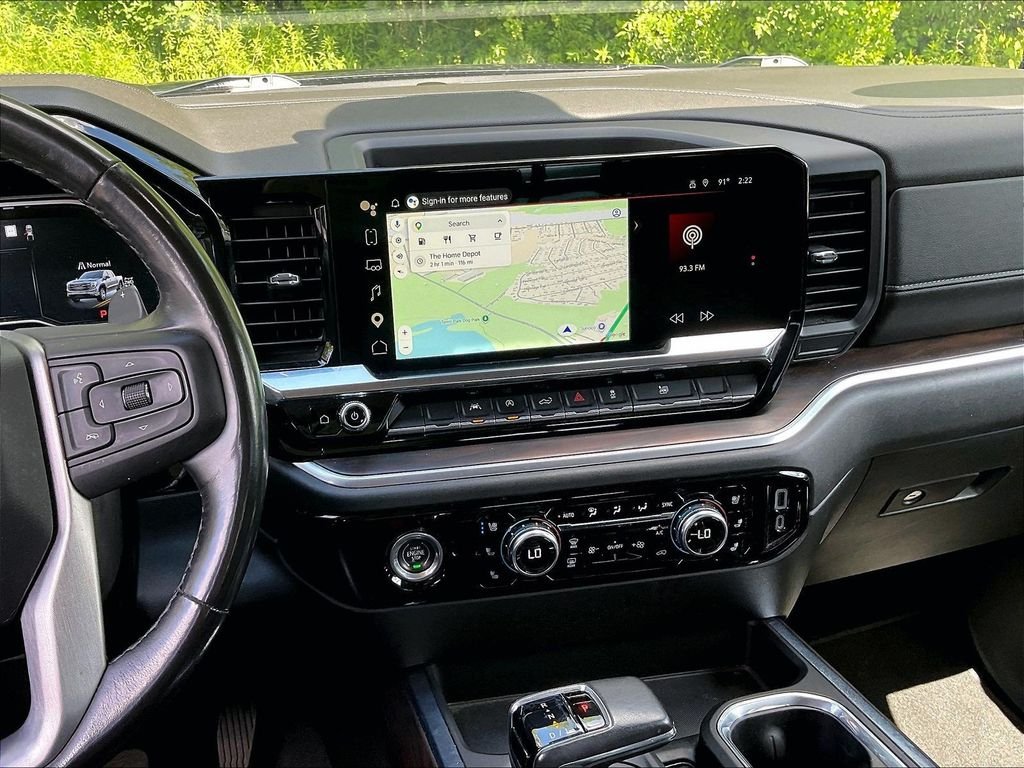 Used 2022 Silver GMC SLT image 16