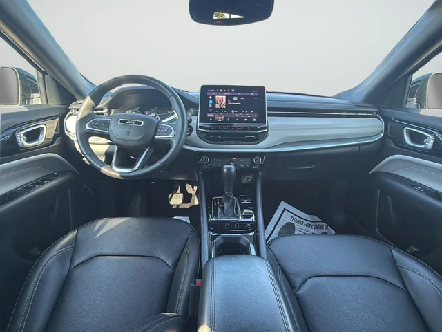 2025 Jeep Compass Limited - Photo 9