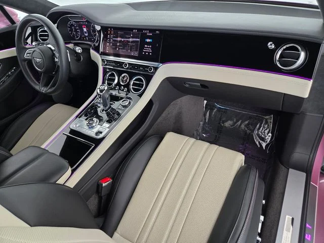Used 2022  Bentley V8 image 16