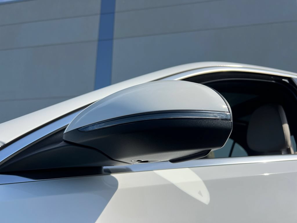 New 2026 Polar White Mercedes-Benz C 300 image 71