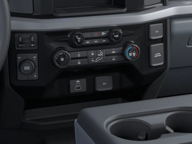 New 2026 Oxford White Ford F-550® XL image 38