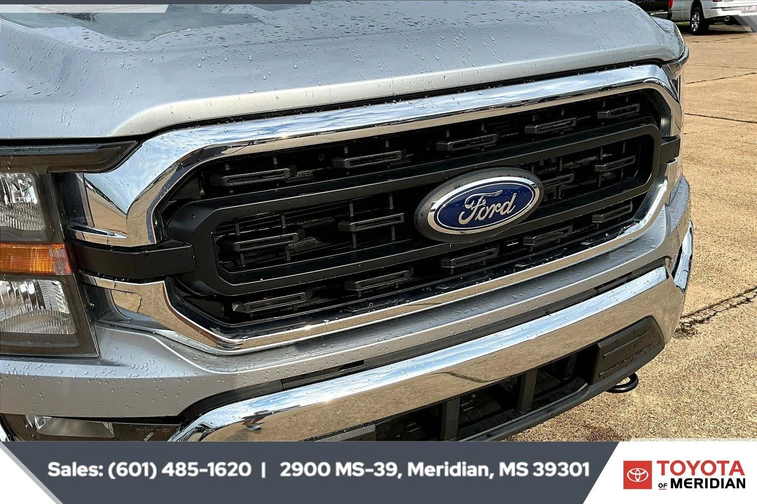 Used 2023 Iconic Silver Ford XLT image 21