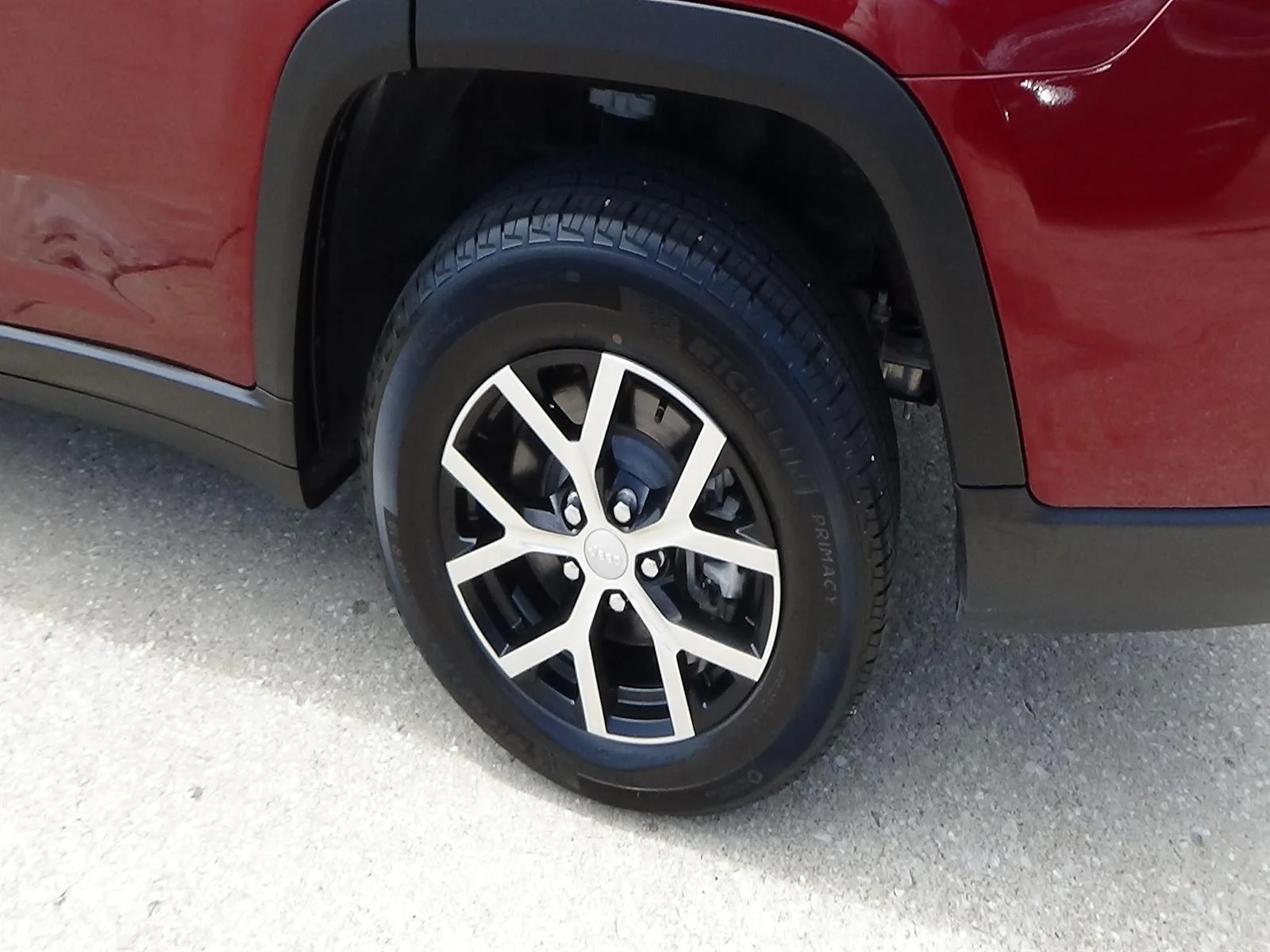 Certified Used 2025 Velvet Red Pearl Coat (prv) Jeep Limited image 9