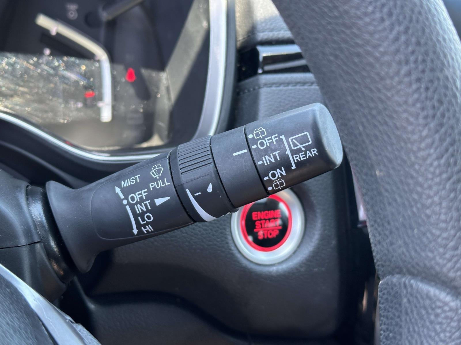 Used 2018  Honda EX image 23