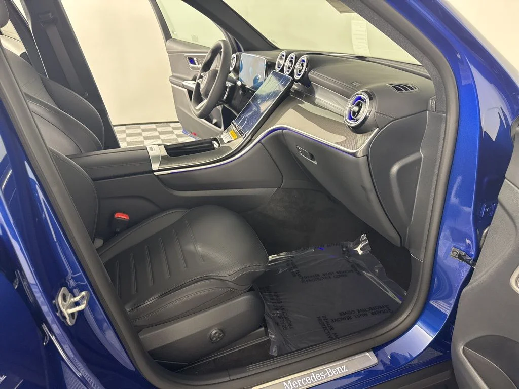 New 2026 Blue Mercedes-Benz GLC 300 image 15