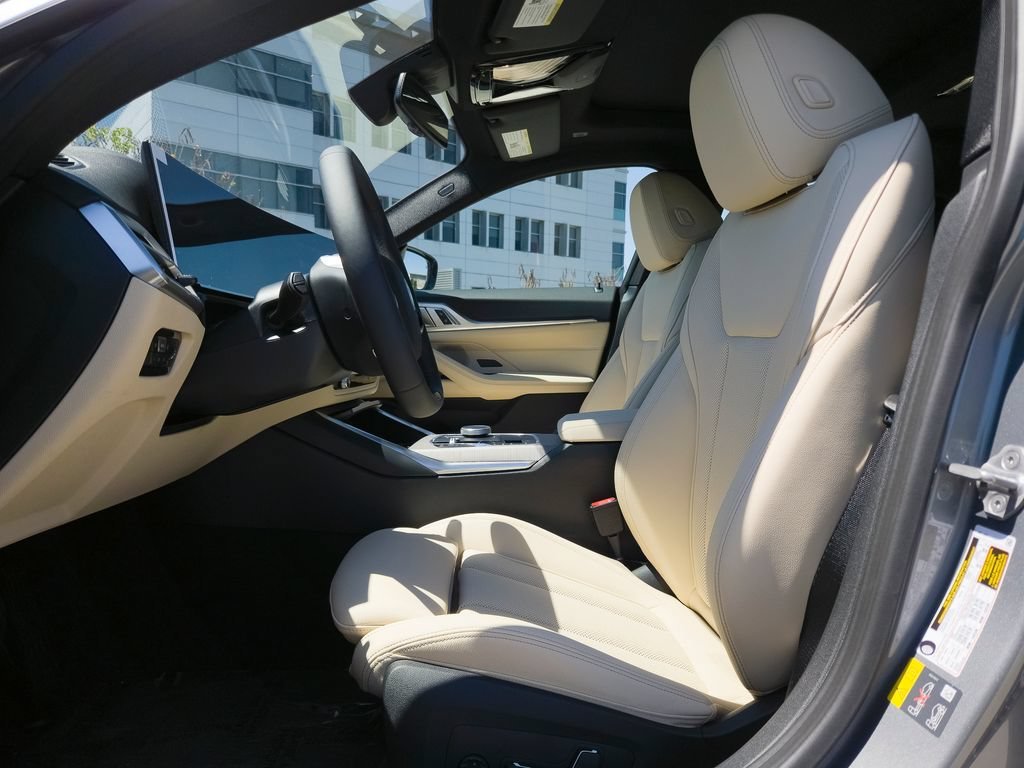 New 2026 Skyscraper Grey Metallic BMW eDrive40 image 9