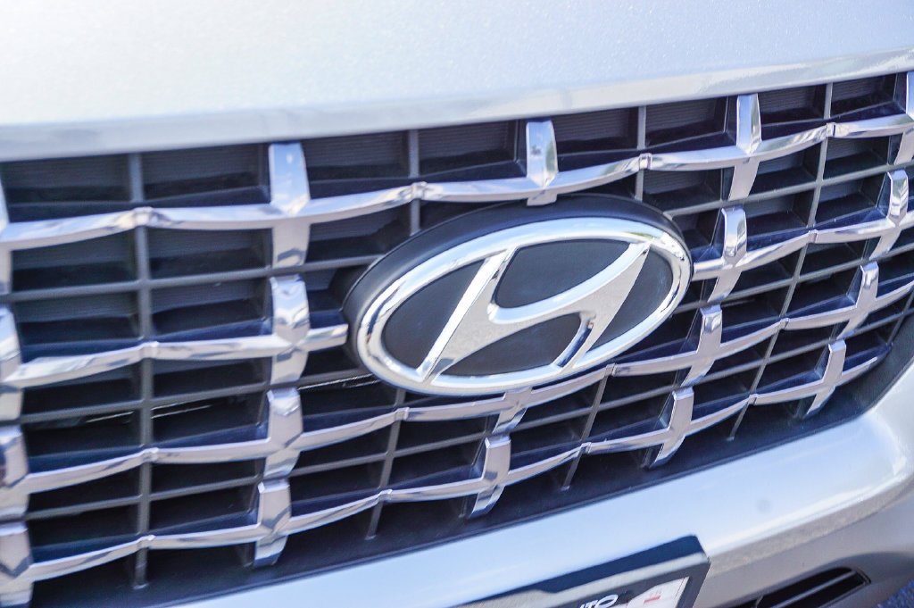 Used 2024 Silver Hyundai SEL image 12