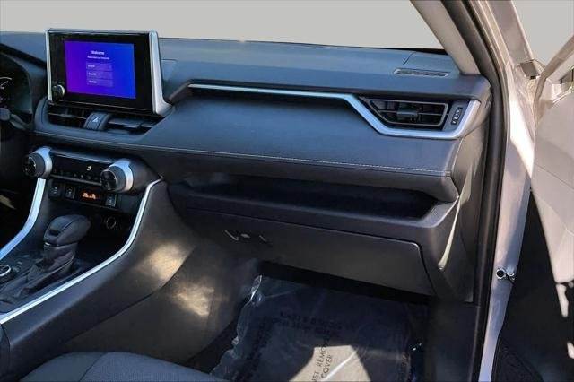Certified Used 2023 SILVER SKY METALLIC Toyota  image 18
