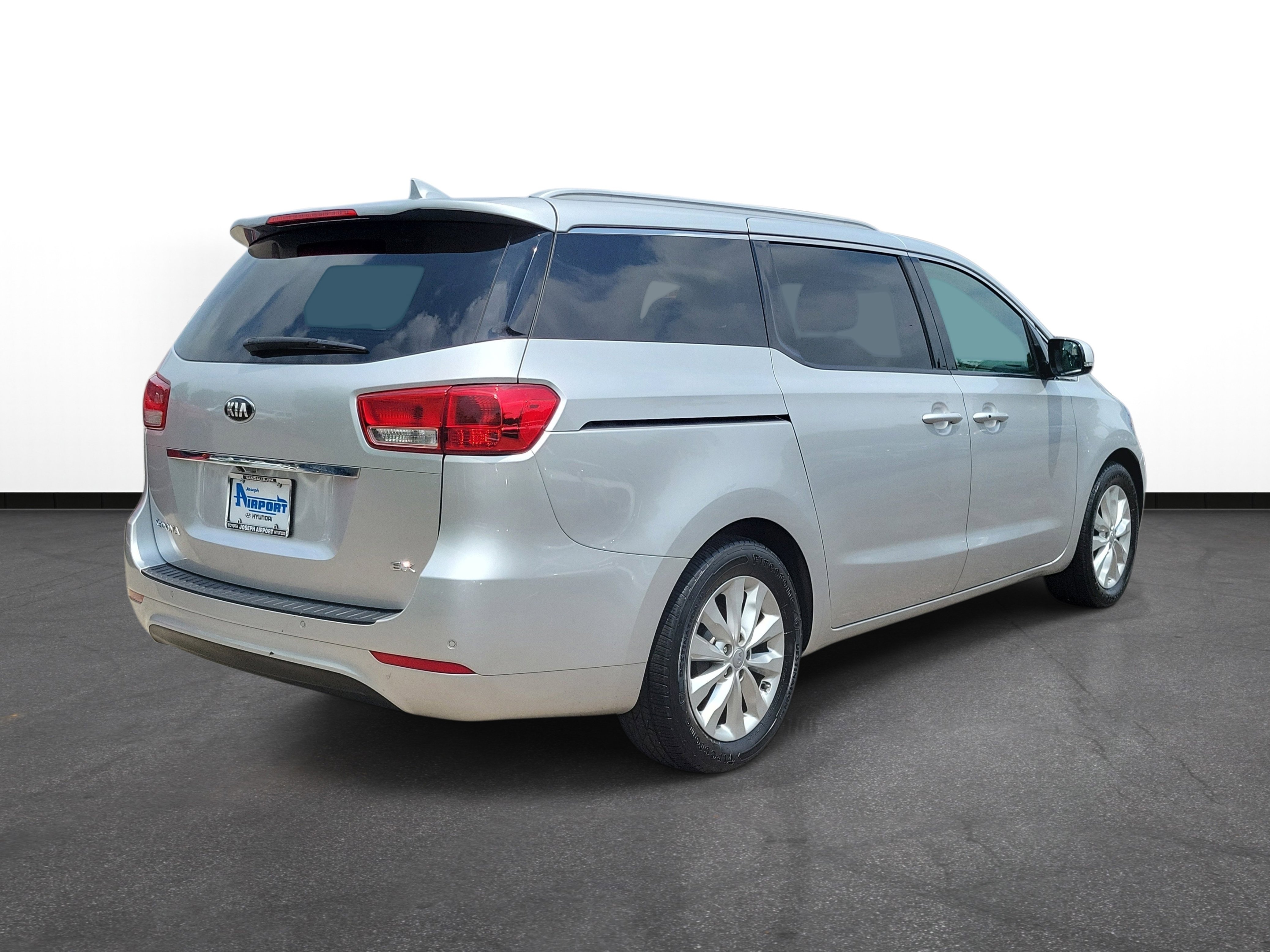 Used 2017 Bright Silver Kia EX image 4