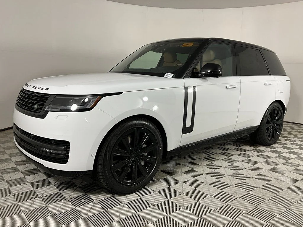 2026 Land Rover Range Rover 3.0 PHEV SE SWB's photo