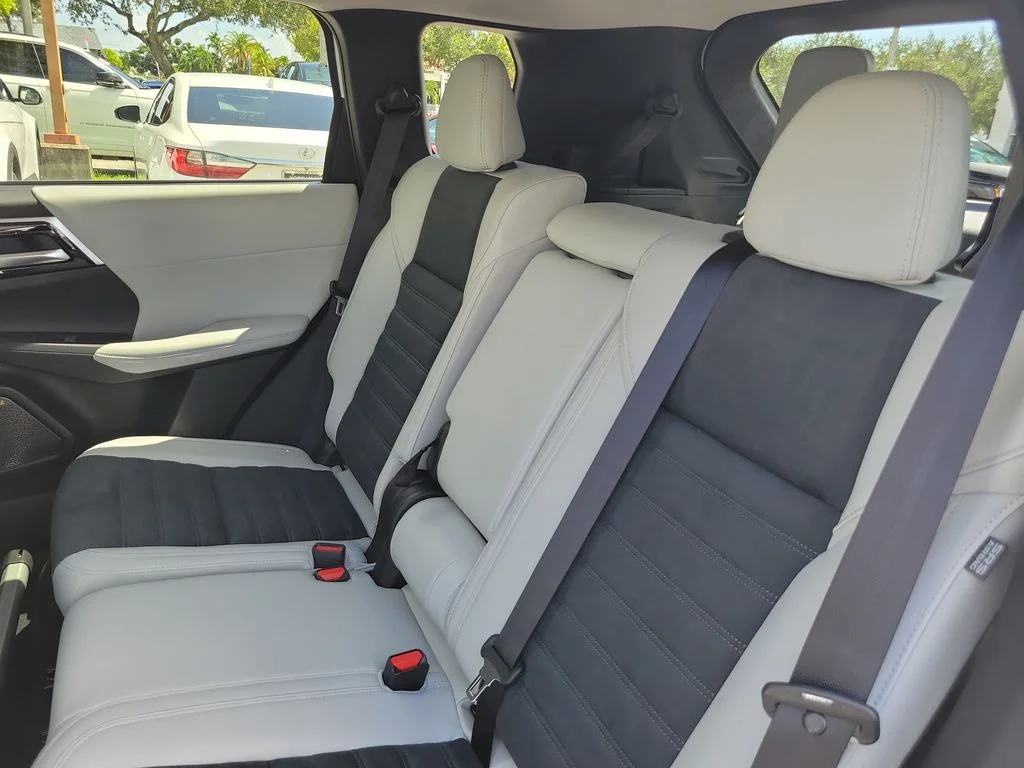 New 2026 WHITE DIAMOND Mitsubishi SE 1.5T 2WD image 15