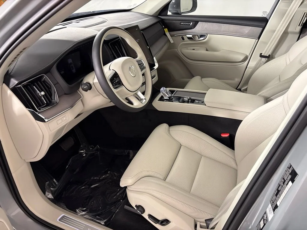 New 2026 Vapour Grey Volvo Ultra image 27