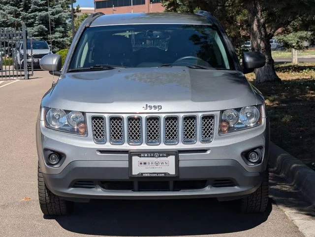 Used 2017 Billet Silver Metallic Jeep Latitude image 6