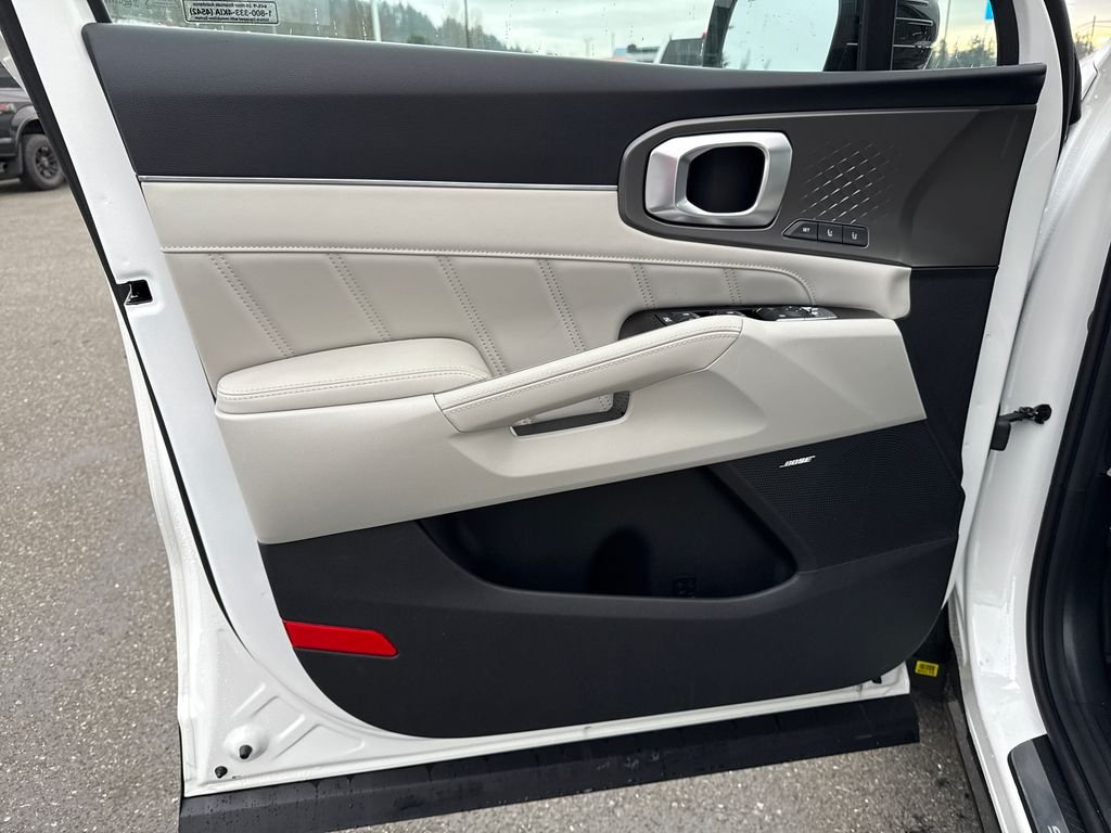 2026 Kia Sorento SX Prestige Hybrid - Photo 17