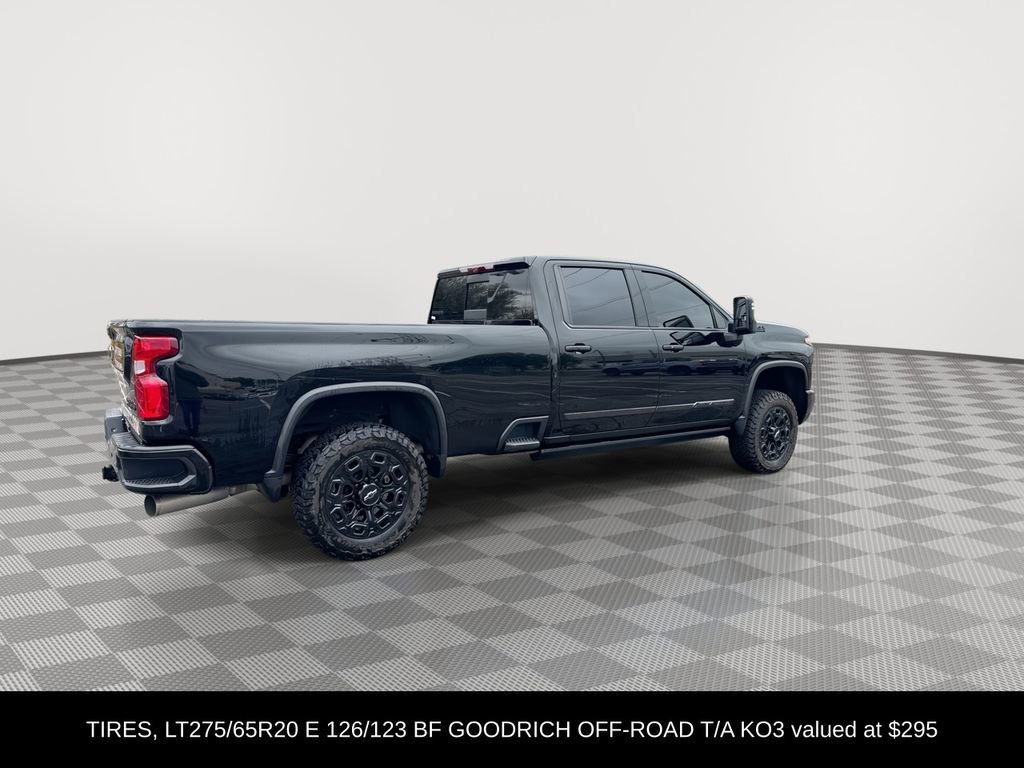 Used 2024 Black Chevrolet High Country image 11