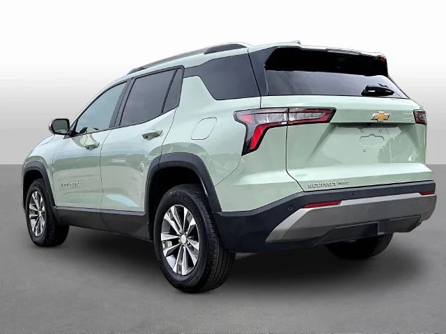 Used 2025 Green Chevrolet LT image 5